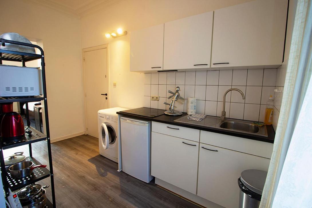 Handy Studio Close To Zaventem Airport Брюссель Екстер'єр фото